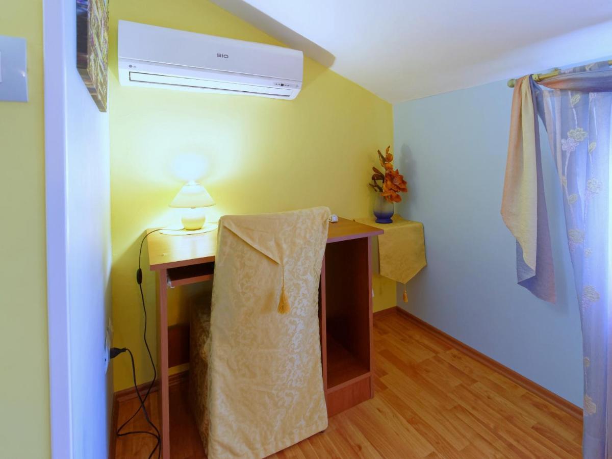 Holiday Home Nevena By Rent Istria Buje Exteriör bild