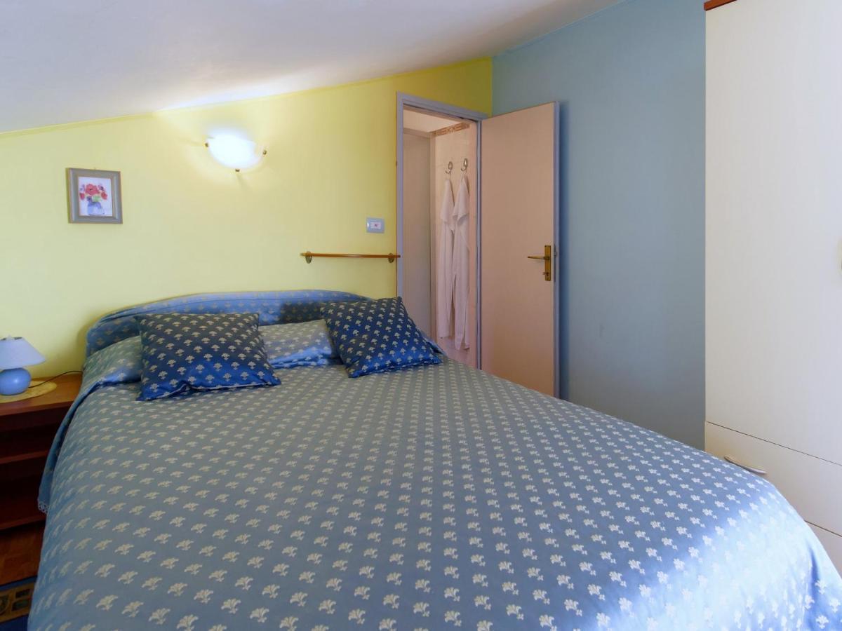 Holiday Home Nevena By Rent Istria Buje Exteriör bild