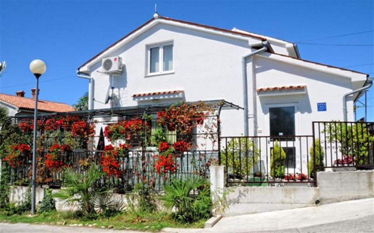 Holiday Home Nevena By Rent Istria Buje Exteriör bild